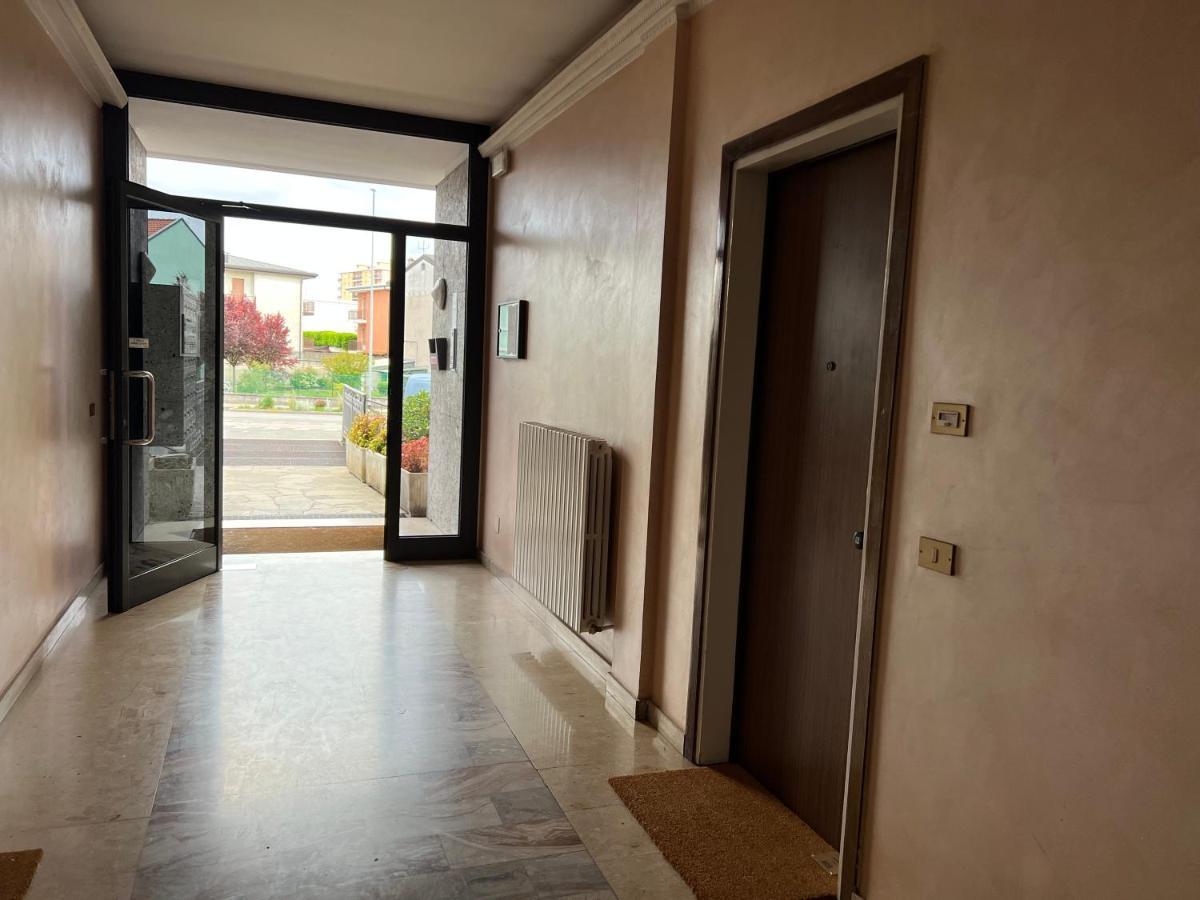 Rosanna House - Vedano Al Lambro Villa Monza Luaran gambar